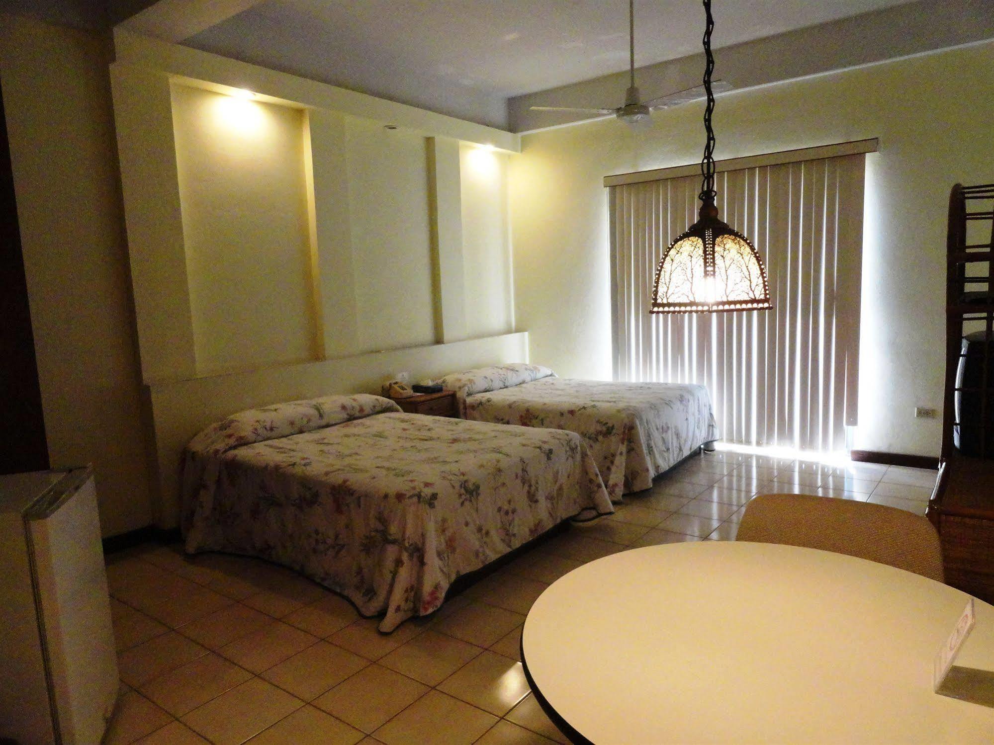 Summer Holiday Hotel Garapan Exterior photo
