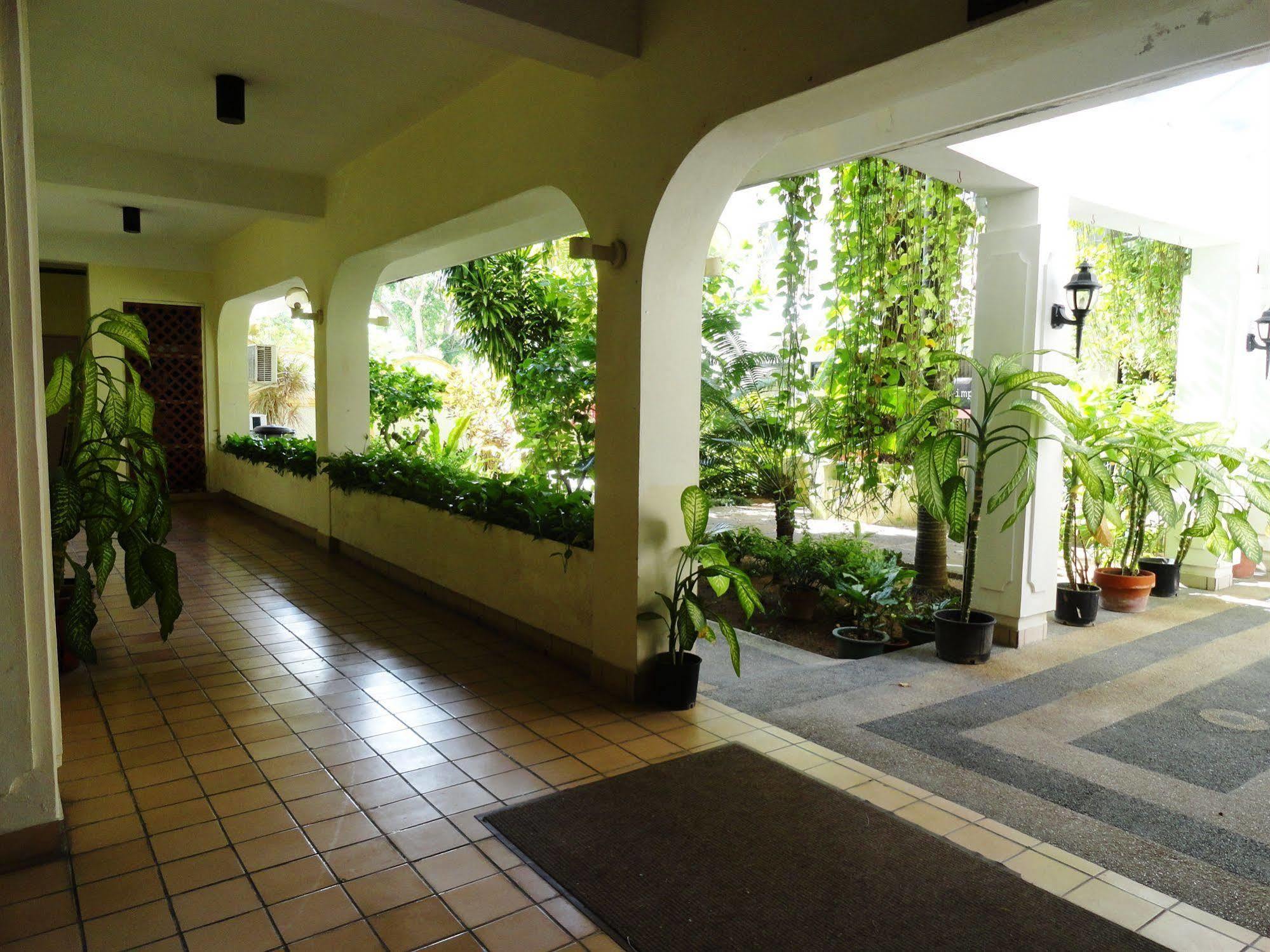 Summer Holiday Hotel Garapan Exterior photo